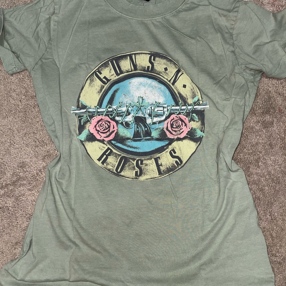 Guns n Roses Graphic Tee